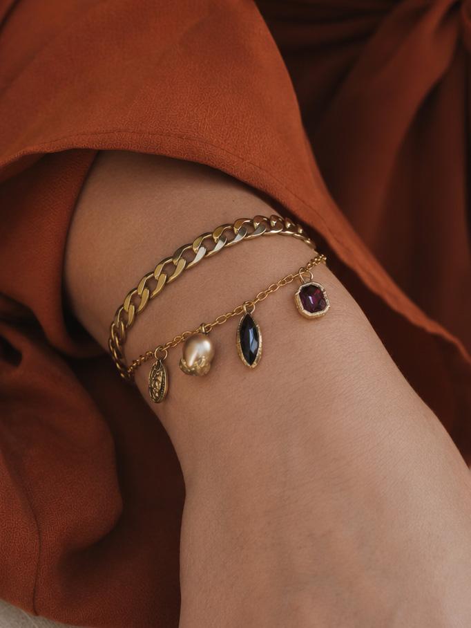 Gold Armband mit Swarovski Stein und Charms - Framboise